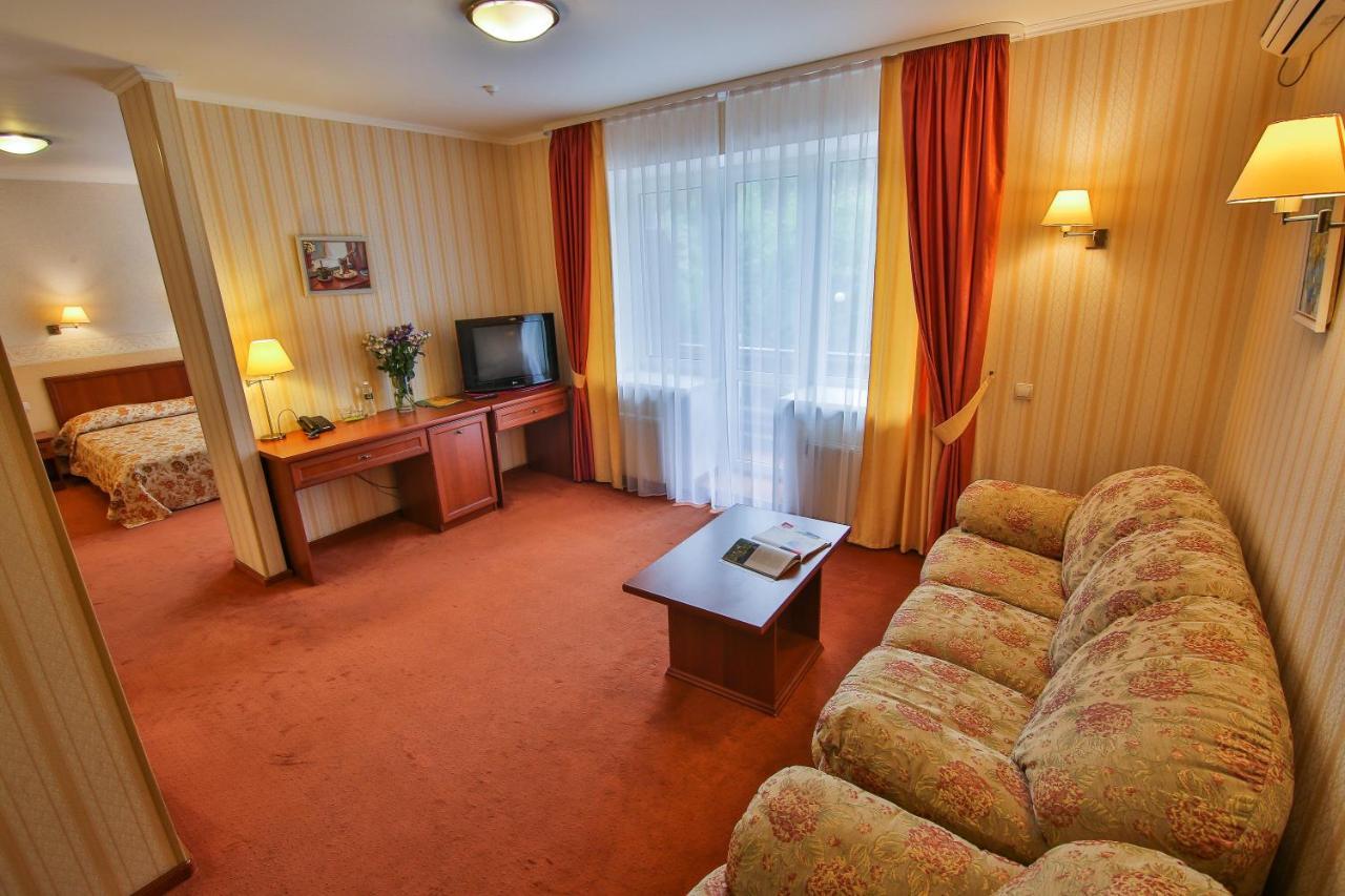 Ukraina Hotel Cherkasy Exterior foto