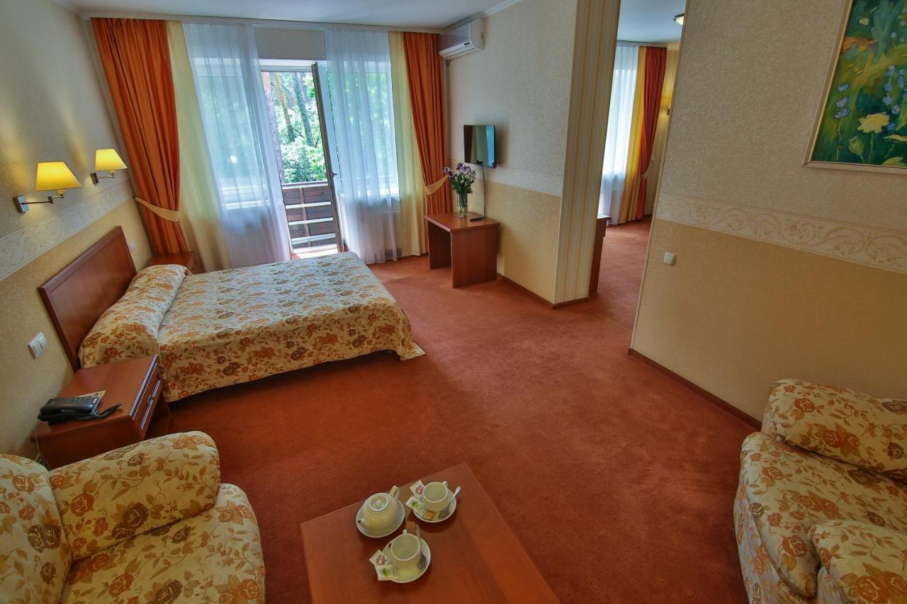 Ukraina Hotel Cherkasy Exterior foto